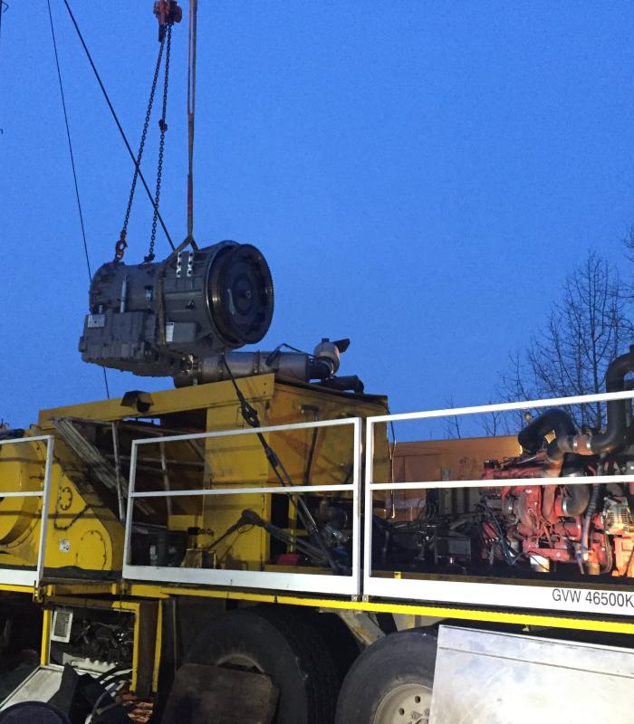 Transmission Replacement Service Rig